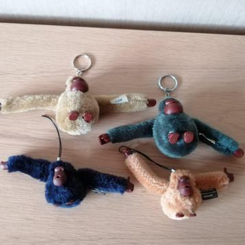 4 Kipling aapjes ( Ben, Vincent, Manon, Lenno) beschikbaar voor biedingen
