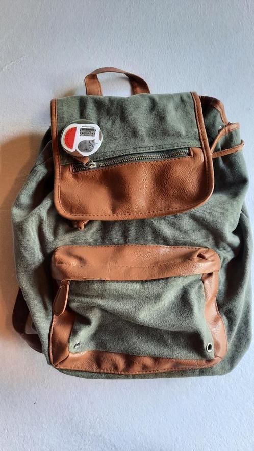 Heel leuke kaki rugzak met cognac kleur afgewerkt, Handtassen en Accessoires, Tassen | Rugtassen, Gebruikt, Ophalen of Verzenden