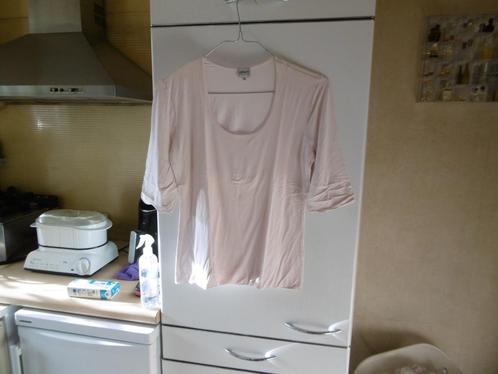 kledij dames shirt, maat 46, zalmroze, merk armani, Kleding | Dames, Blouses en Tunieken, Zo goed als nieuw, Maat 46/48 (XL) of groter
