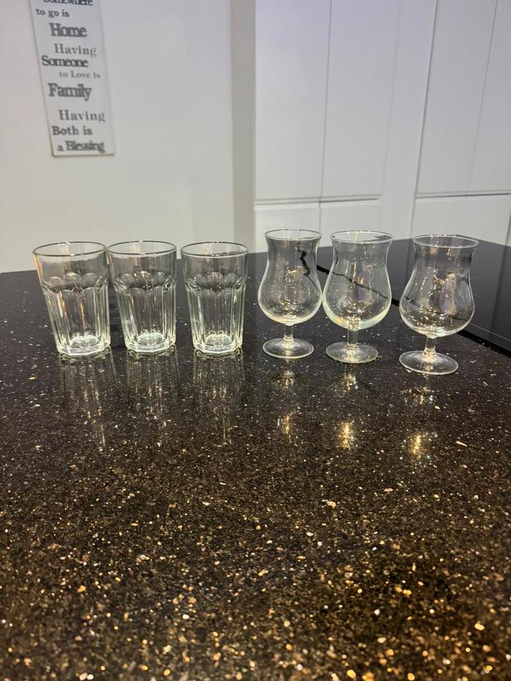 Veel Glazen set + taartstol  weg wegens verhuis, Verzamelen, Glas en Drinkglazen, Ophalen