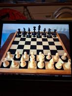 Mooi schaakspel met verzwaarde vinyl schaakstukken., Hobby en Vrije tijd, Ophalen
