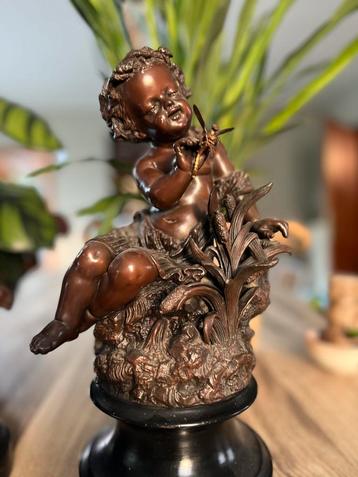 Bronzen beeld met veel detail beschikbaar voor biedingen