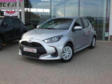 Toyota Yaris 1.5 benzine 125pk Dynamic GPS Parkeercamera 150 beschikbaar voor biedingen