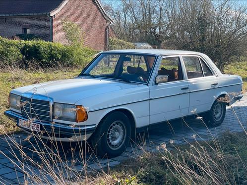 Mercedes 280 benzine W123 oldtimer, Auto's, Mercedes-Benz, Particulier, Benzine, Berline, 4 deurs, Handgeschakeld, Wit, Ophalen