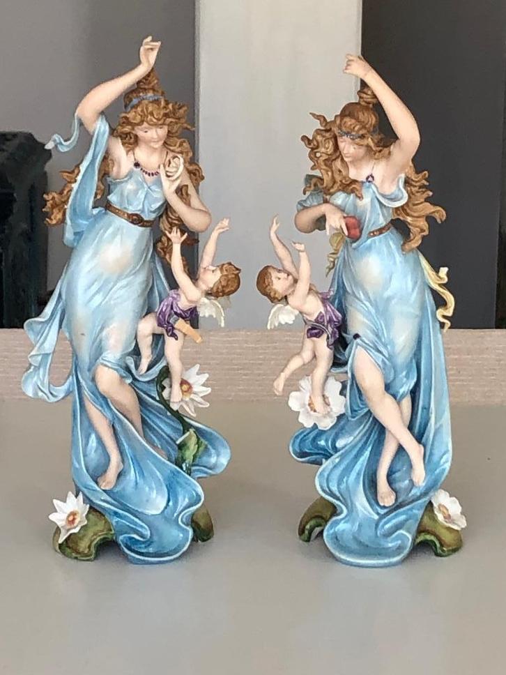 Twee Art Nouveau beeldjes biscuit, Antiek en Kunst, Antiek | Keramiek en Aardewerk, Ophalen of Verzenden