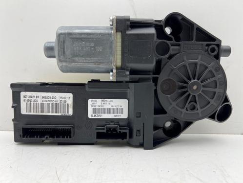 Raammotor Portier van een Renault Clio, Auto-onderdelen, Carrosserie, Renault, Gebruikt, 3 maanden garantie, Ophalen of Verzenden