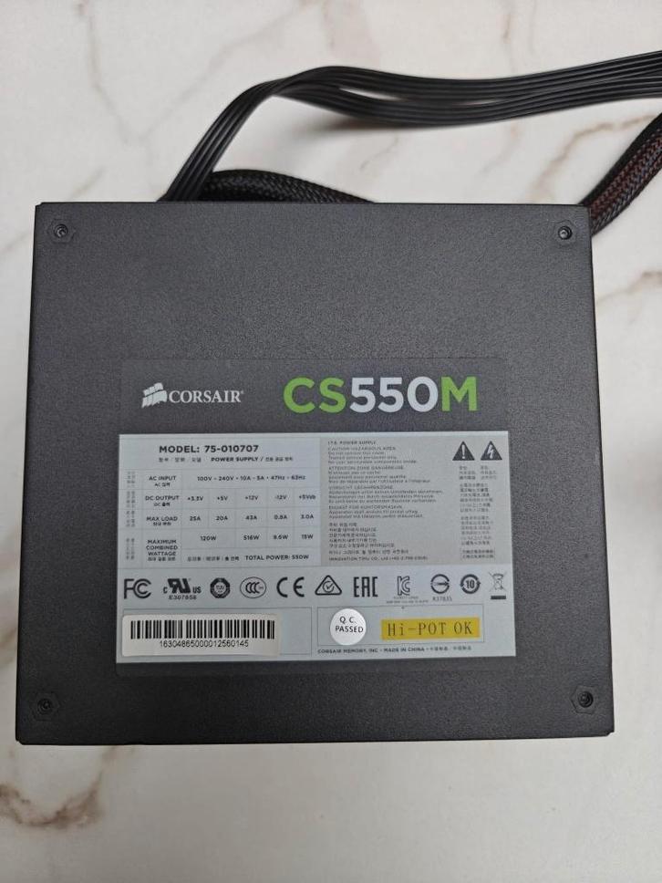 Corsair CS550M voeding (550 watt), Computers en Software, Interne voedingen, Zo goed als nieuw, Ophalen