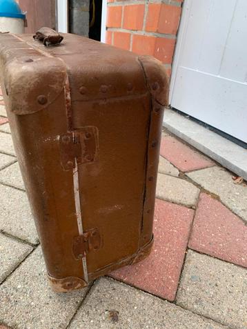 Retro vintage Lederen handbagage koffer retro vintage beschikbaar voor biedingen