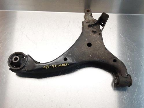 DRAAGARM RECHTS VOOR ONDER Kia Carens III (FG), Auto-onderdelen, Ophanging en Onderstel, Kia, Gebruikt