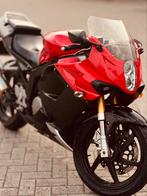 Hyosung GT125R   Moto, 2 cilinders, Sportuitlaat, 125 cc, 11 kW of minder