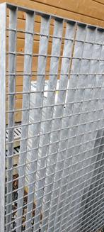 Metalen roosters galva roosters gegalvaniseerd, Doe-het-zelf en Bouw, Ophalen, Zo goed als nieuw, Overige metalen