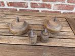 Anciens pieds de meuble en bois, Ophalen