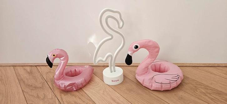 décoration * lamp(e) * flamant  * flamingo * party * fête *, Huis en Inrichting, Woonaccessoires | Wanddecoraties, Zo goed als nieuw