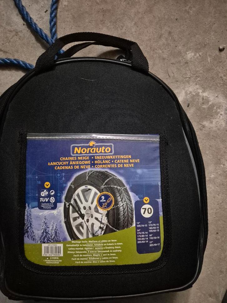Chaînes à neige Norauto 70, Autos : Divers, Chaînes, Comme neuf, Enlèvement ou Envoi