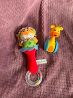 Rammelaar en girafje, Ophalen, Rammelaar
