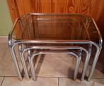 Vintage jaren 70 3 bijzettafeltjes met fuméglas, Huis en Inrichting, Tafels | Bijzettafels, Ophalen, Glas