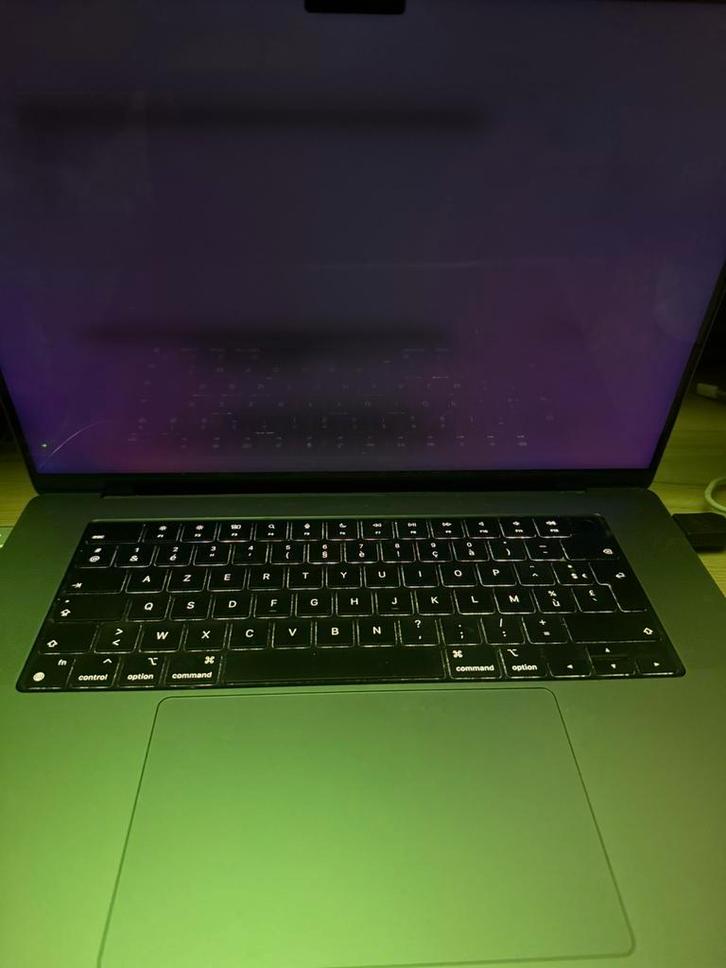 Macbook pro M1 MAX 32gb ram 4 tb ssd (scherm defect), Computers en Software, Apple Macbooks, Zo goed als nieuw, MacBook, Ophalen