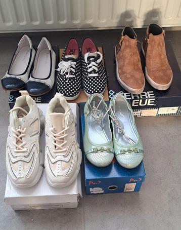 Nieuwe schoenen van maat 20 tem 39 beschikbaar voor biedingen