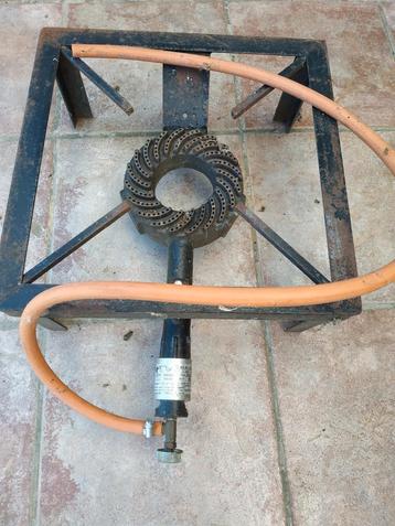 Gasbrander voor grote kookpotten voor buiten beschikbaar voor biedingen