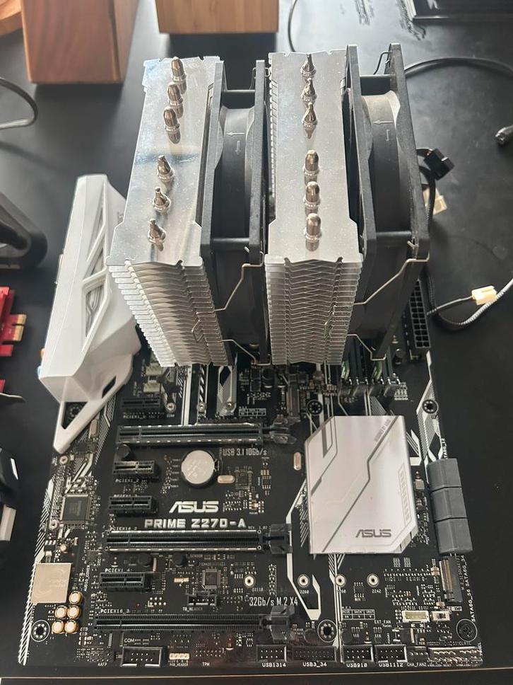 Game pc: Nvidia gtx 1060, Intel i5 7600k, Asus Z270 wifi, Computers en Software, Desktop Pc's, Zo goed als nieuw, Ophalen