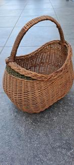 Vintage oude rieten mand " handgemaakt"., Hobby en Vrije tijd, Ophalen, Zo goed als nieuw