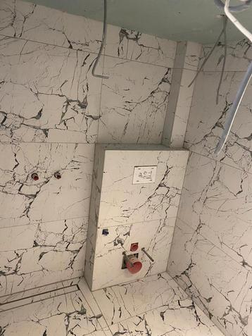 Rénovation appartement maison grenier  disponible aux enchères