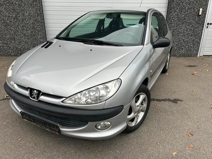 Peugeot 206 1.6sx benzine/ blanco gekeurd voor verkoop, Auto's, Peugeot, Bedrijf, Te koop, Centrale vergrendeling, Elektrische ramen