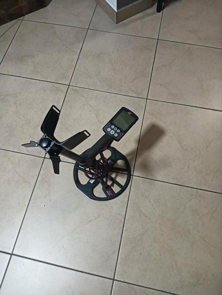 Minellab équinox 600, Hobby & Loisirs créatifs, Détecteurs de métaux, Enlèvement