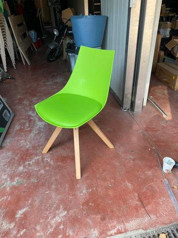 6 x stoel flashy groen met kussen beschikbaar voor biedingen