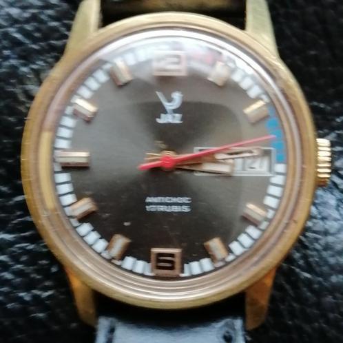 Vintage Jaz-horloge uit 1970, zwarte wijzerplaat en datum, Antiek en Kunst, Antiek | Klokken, Ophalen of Verzenden