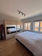 Kleerkast met schuifdeuren, Huis en Inrichting, Kasten | Kleerkasten, Ophalen, 200 cm of meer, Met hangruimte, Zo goed als nieuw