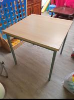 3 tables réfectoire, Enlèvement