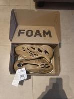 Adidas Yeezy foam runners clay taupe maat 44 AUTHENTIIC, Comme neuf, Enlèvement ou Envoi