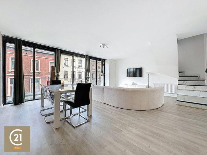 Appartement spacieux 3CH 158m CHARLEROI PED B, Immo, Huizen en Appartementen te koop