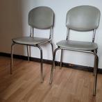 Paar vintage grijze kunstleren stoelen met chromen onderstel, Huis en Inrichting, Stoelen, Ophalen, Zo goed als nieuw