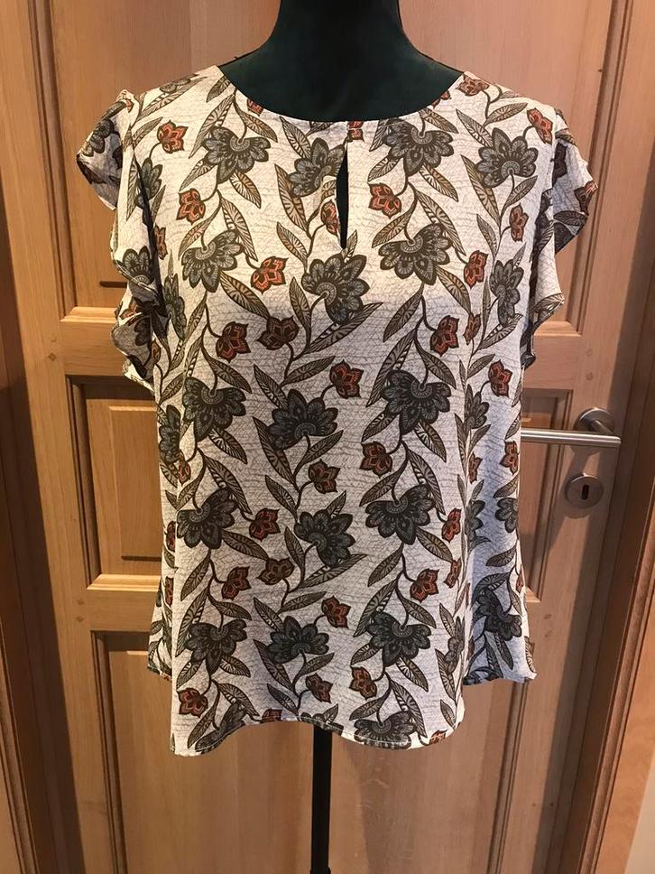 Blouse taille 42, Vêtements | Femmes, Blouses & Tuniques, Comme neuf, Taille 42/44 (L), Beige, Enlèvement ou Envoi
