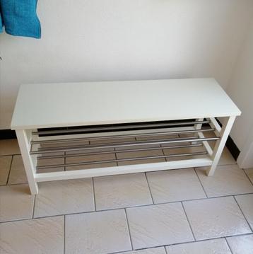Schoenenrekje beschikbaar voor biedingen