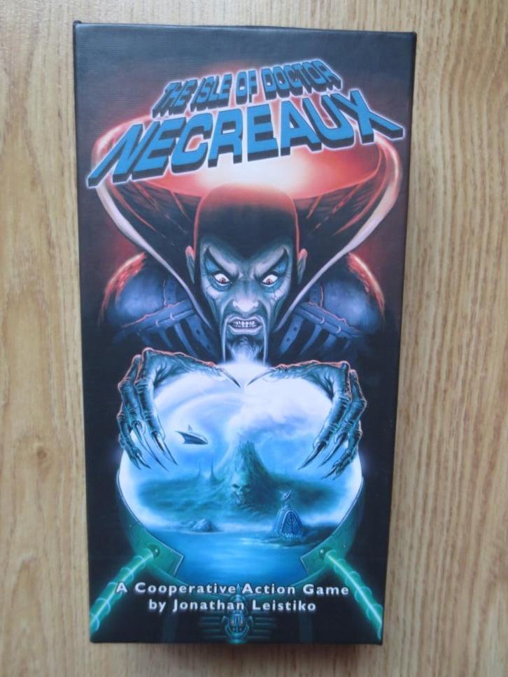 The Isle of Doctor Necreaux, Hobby en Vrije tijd, Gezelschapsspellen | Kaartspellen, Zo goed als nieuw, Ophalen of Verzenden