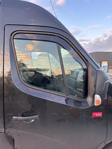Renault Master zijwindschermen raamspoilers donkere fenders beschikbaar voor biedingen