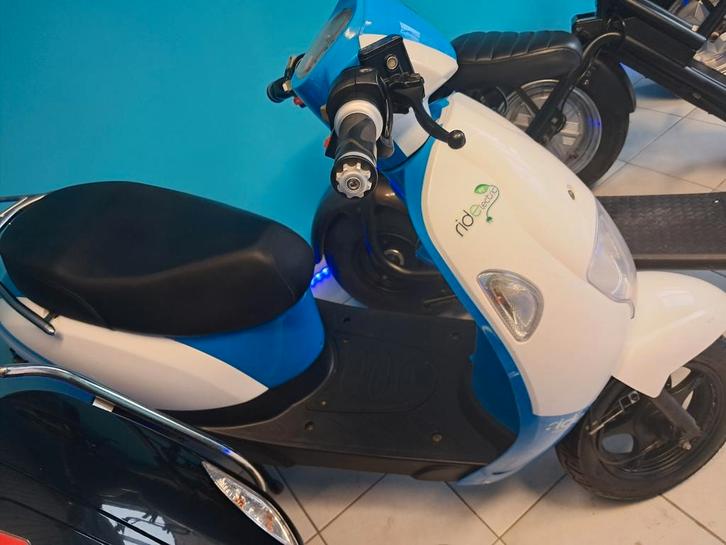 Scooter A-Klasse, Fietsen en Brommers, Brommeronderdelen | Scooters, Zo goed als nieuw, Ophalen
