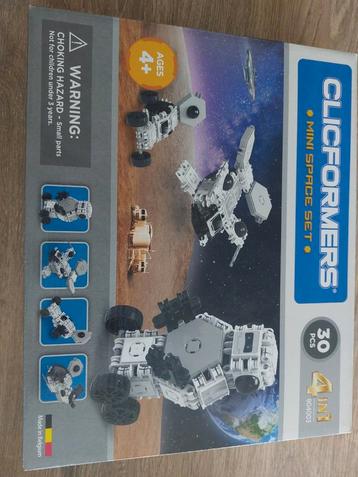Clicformers space set