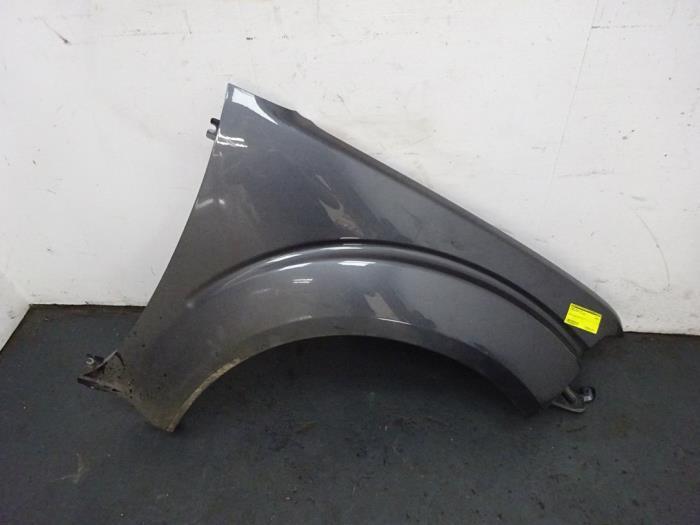 Aile avant droite d'un Nissan Navara (KAP), Autos : Pièces & Accessoires, Carrosserie & Tôlerie, Nissan, Utilisé, 3 mois de garantie