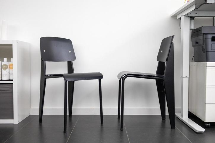 Stoel Jean Prouvé, Vitra 'standard chaise', Huis en Inrichting, Stoelen, Zo goed als nieuw, Zwart, Ophalen