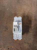 Verschillende verliesstroomschaakelaars, Doe-het-zelf en Bouw, Ophalen of Verzenden, Zo goed als nieuw, Overige typen