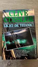 Clive Cussler - Licht de Titanic!, Comme neuf, Clive Cussler, Enlèvement ou Envoi