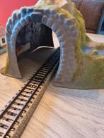 Treintunnel met waterval, Hobby en Vrije tijd, Ophalen of Verzenden, Zo goed als nieuw, Brug, Tunnel of Gebouw