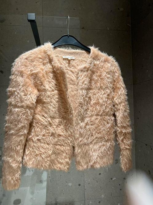 Pluizig vest/ Millenium/ zalmroos/ Maat S/€10, Kleding | Dames, Homewear, Zo goed als nieuw, Maat 36 (S), Ophalen of Verzenden
