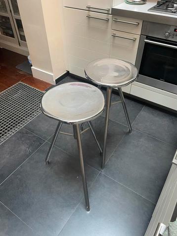 Magnifiques tabourets hauts beschikbaar voor biedingen