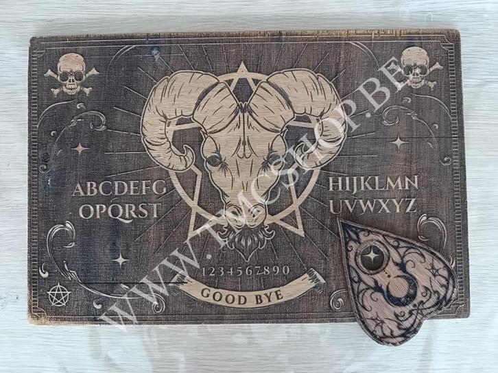 Ouijabord / Spiritbord te koop. Dateert van 1986! Uniek ouij, Hobby en Vrije tijd, Gezelschapsspellen | Bordspellen, Nieuw, Ophalen of Verzenden