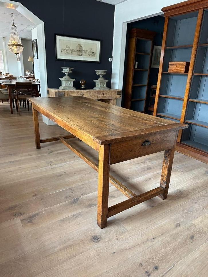 Antieke Franse eiken tafel, Antiek en Kunst, Antiek | Meubels | Tafels, Ophalen of Verzenden